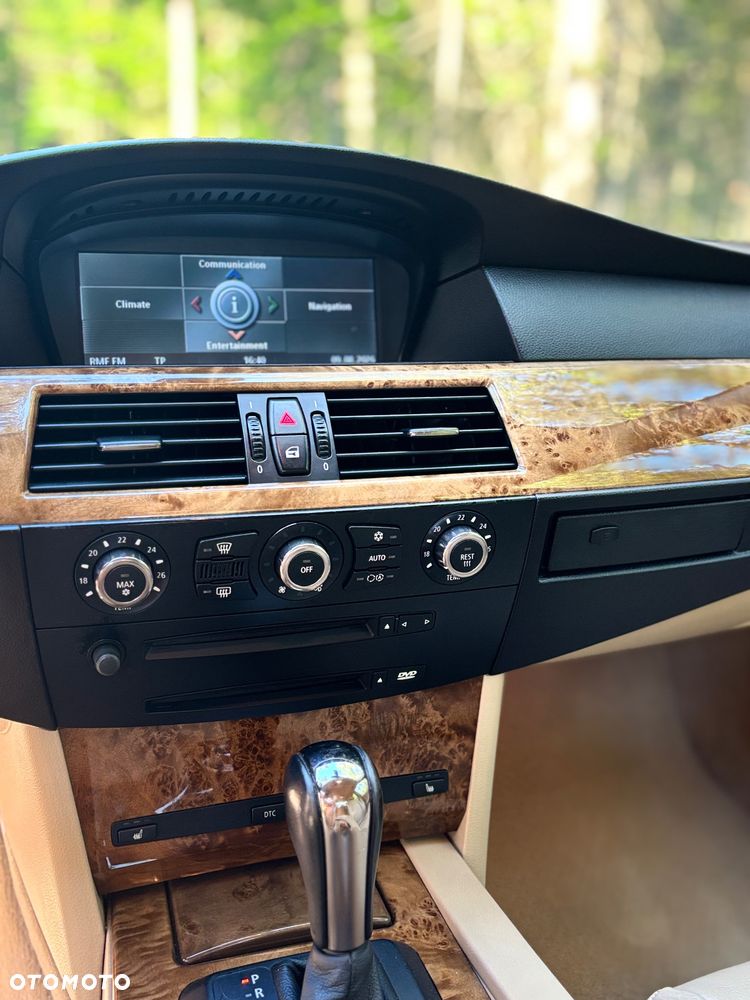 BMW Seria 5 - 16