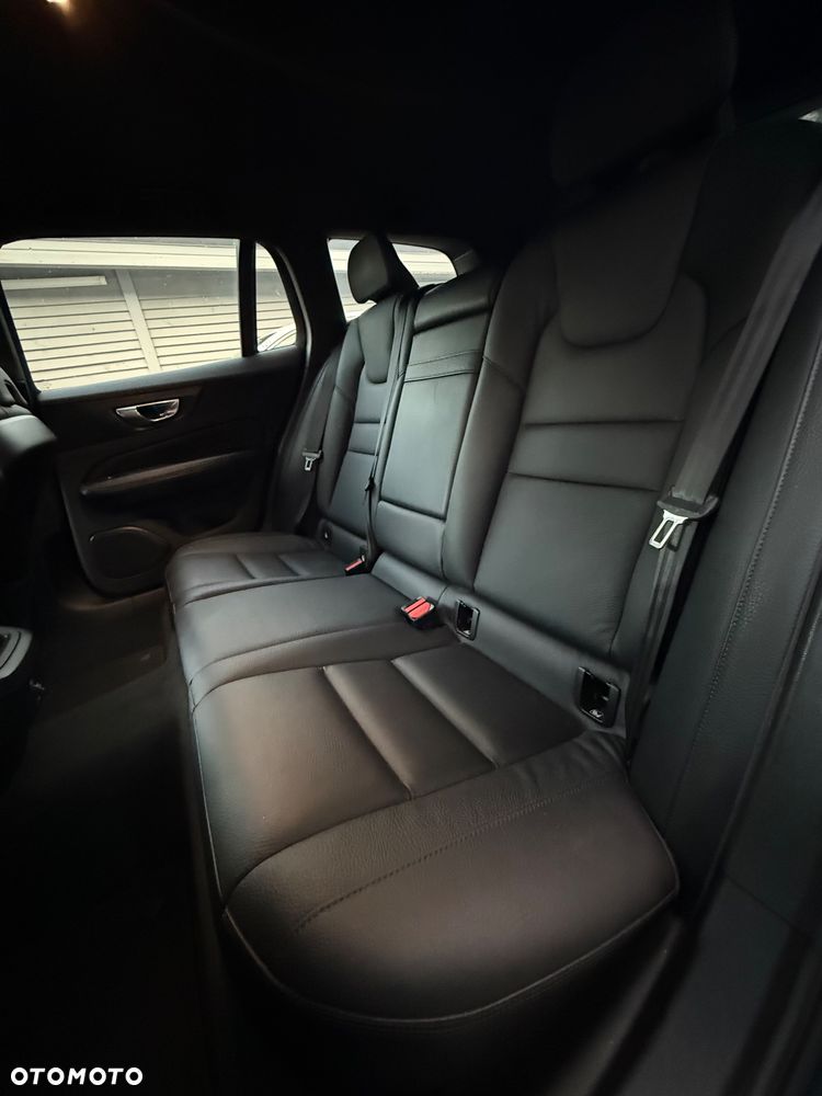 Volvo V60 D3 Momentum Pro - 21