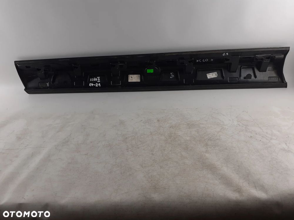 Listwa drzwi P.P. Volvo XC60 II. - 5