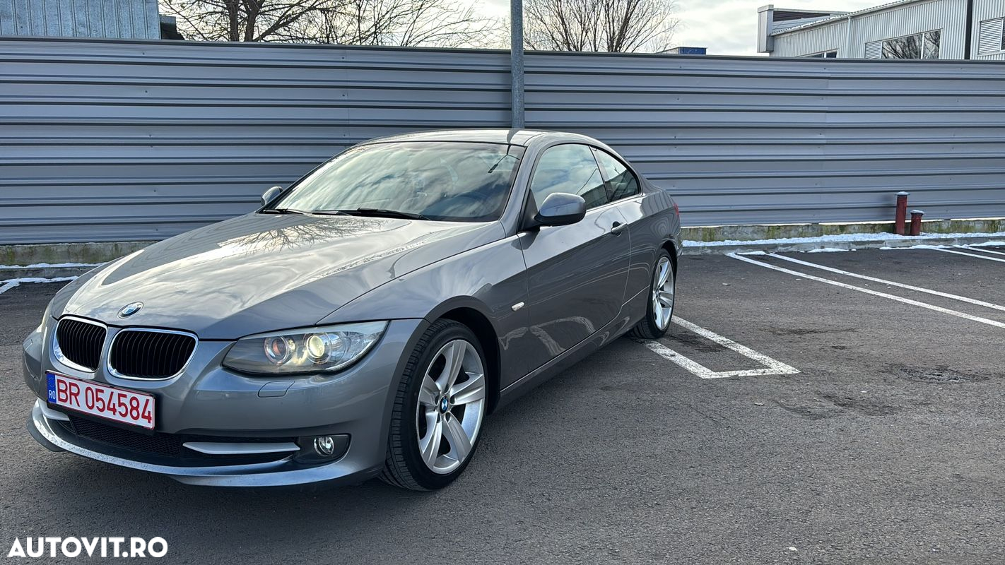 BMW Seria 3 320d Coupe Aut. - 2