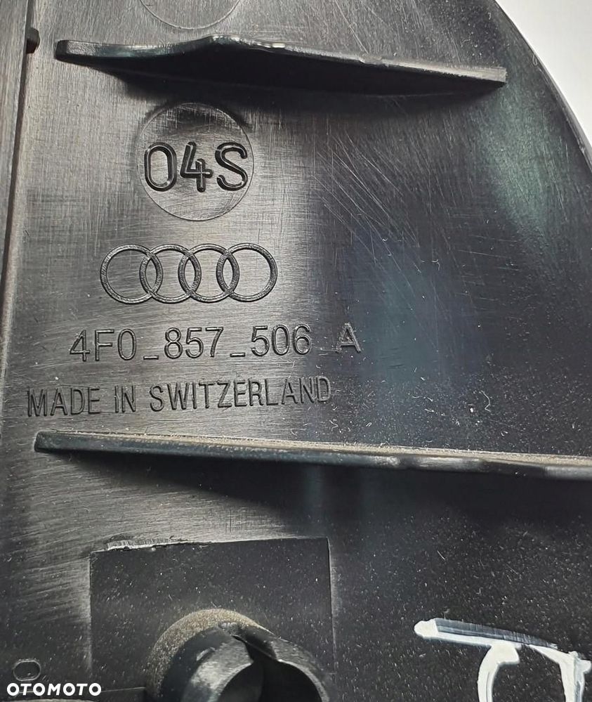 OSŁONA ZAŚLEPKA DRZWI PRAWY PRZÓD AUDI A6 C6 - 3