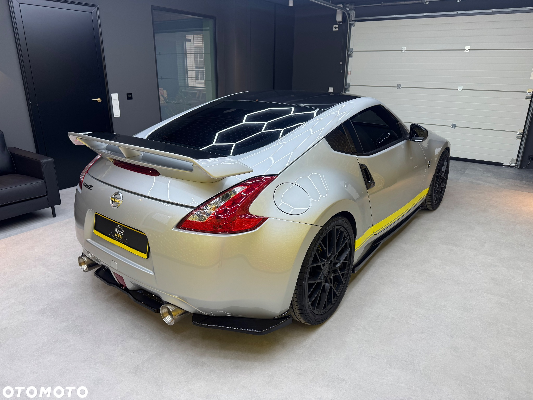 Nissan 370 Z - 9