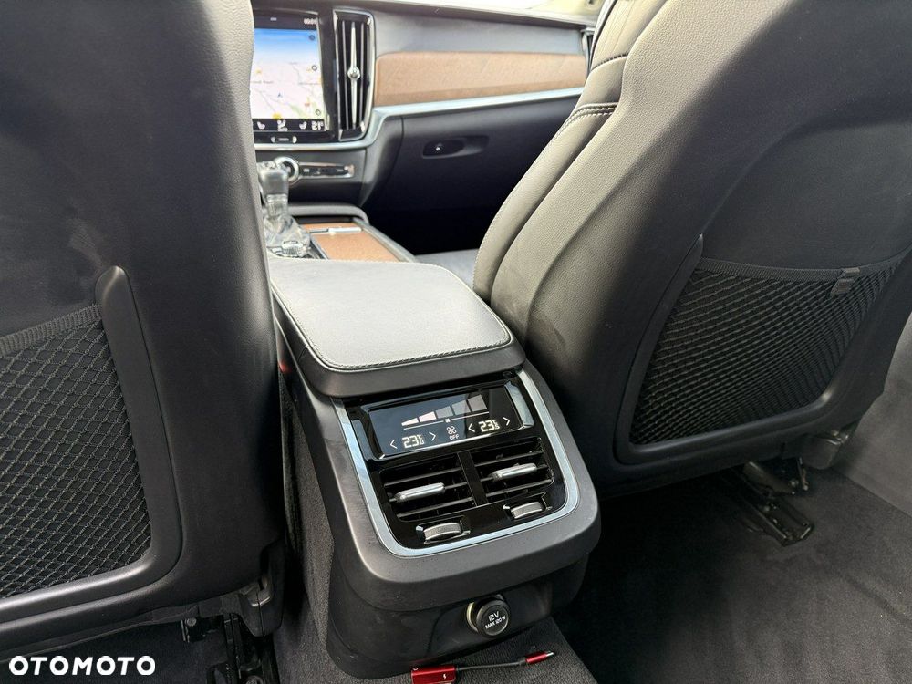 Volvo S90 D5 AWD Inscription - 16