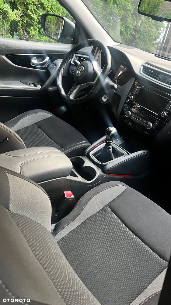 Nissan Qashqai 1.3 DIG-T N-Connecta - 14