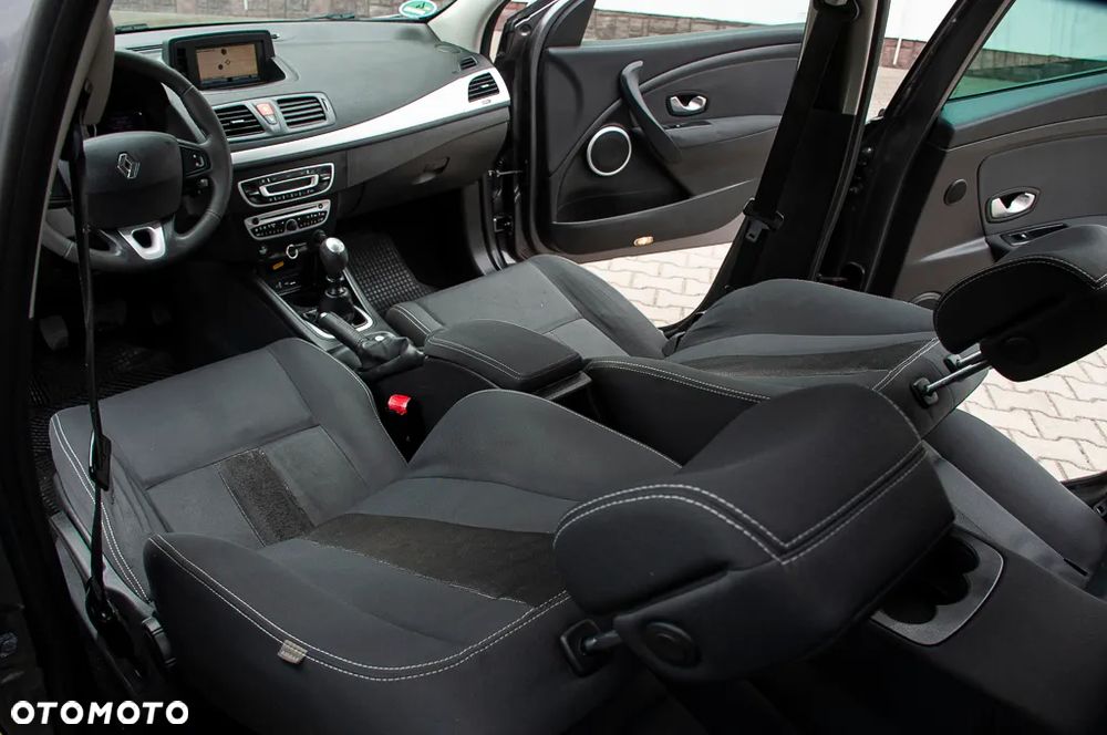 Renault Megane TCe 180 Dynamique - 27