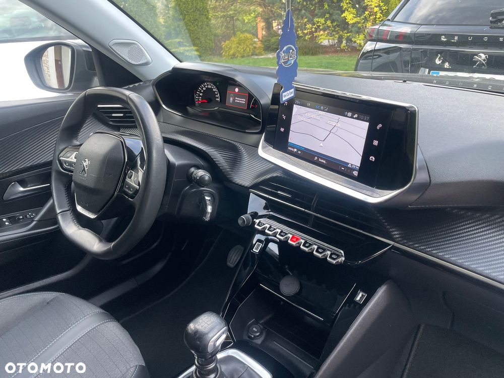 Peugeot 2008 BlueHDi 110 Allure - 17