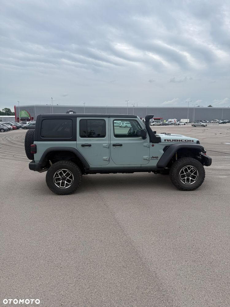 Jeep Wrangler - 2