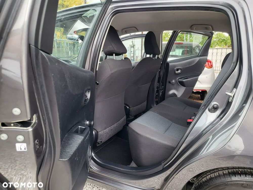 Toyota Yaris - 16