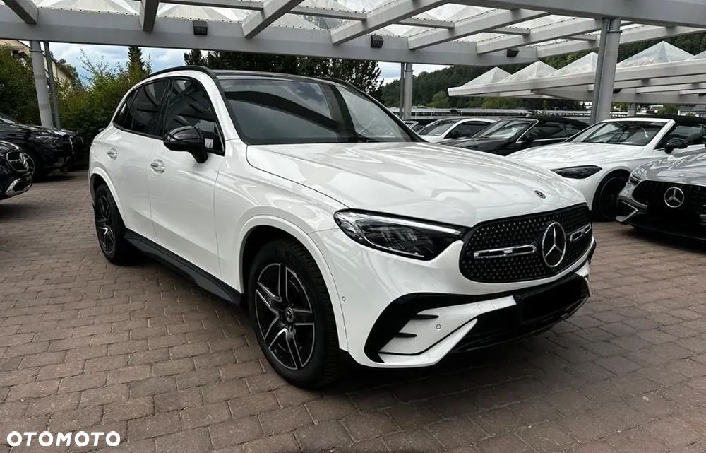 Mercedes-Benz GLC 220 d mHEV 4-Matic AMG Line - 4
