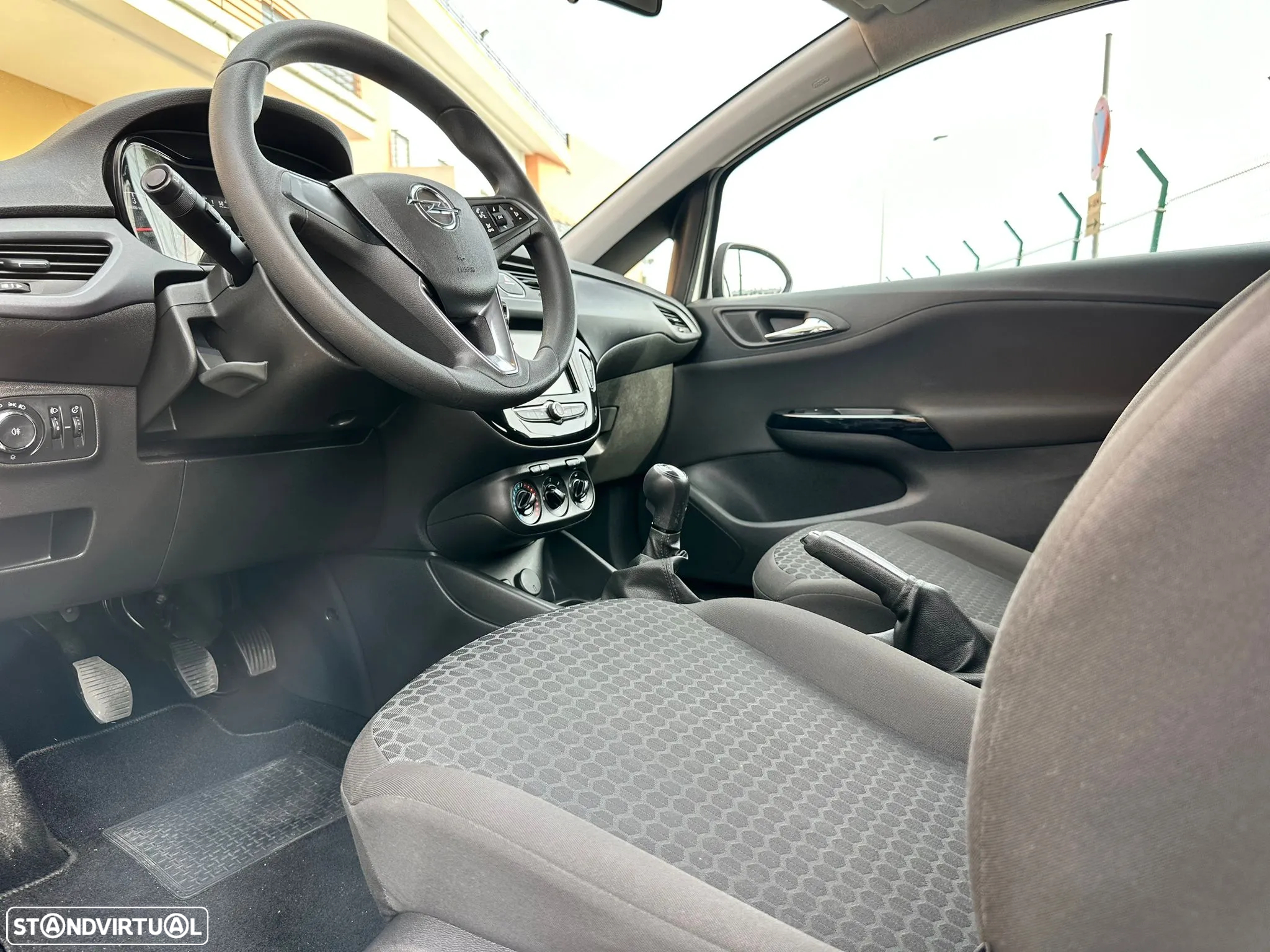 Opel Corsa E Van - 8