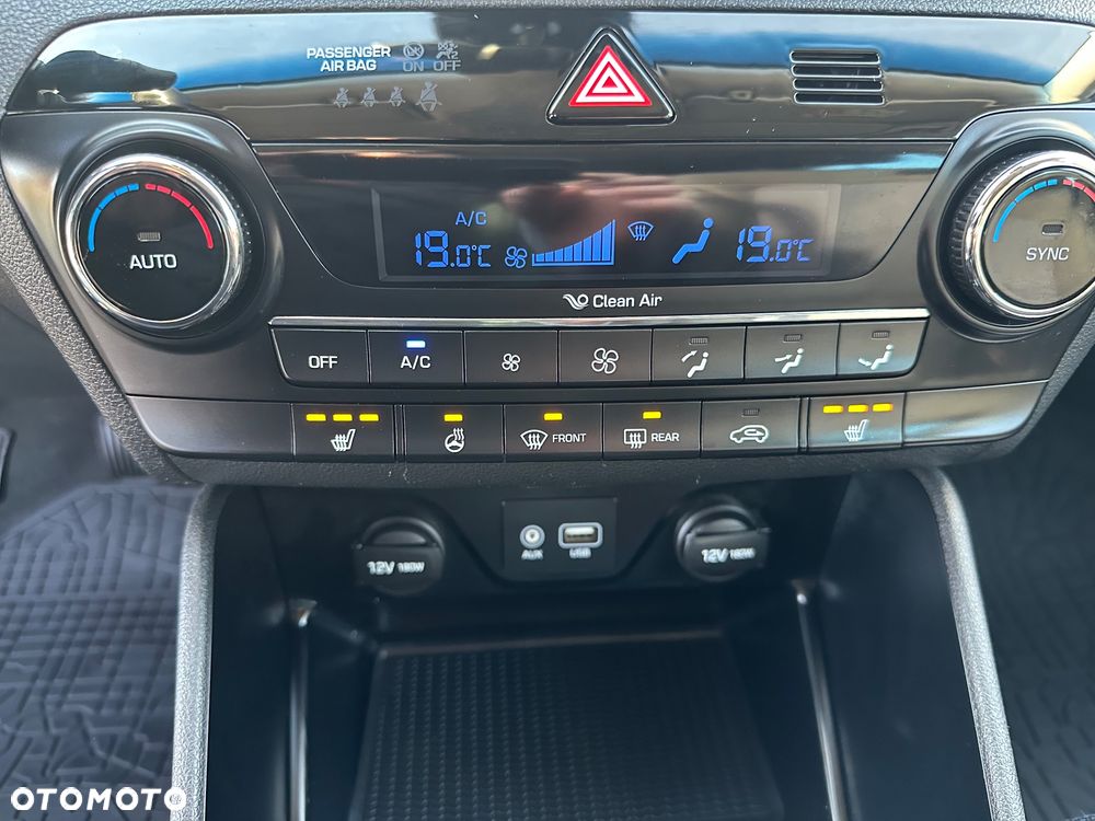 Hyundai Tucson blue 1.7 CRDi 2WD Intro Edition - 12