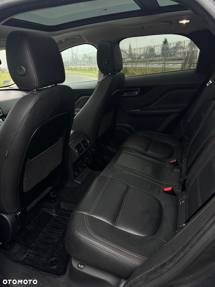 Jaguar F-Pace 2.0 i4P AWD Prestige - 10