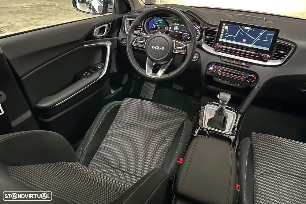 Kia XCeed 1.6 GDi PHEV Drive - 13