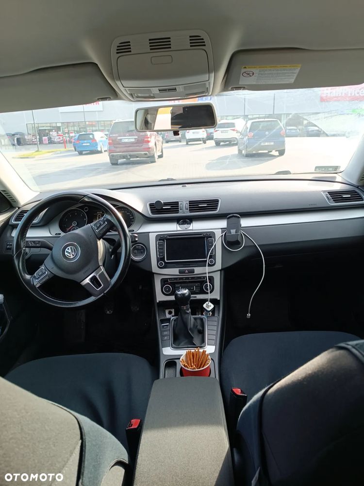 Volkswagen Passat 1.4 TSI BMT Trendline - 3