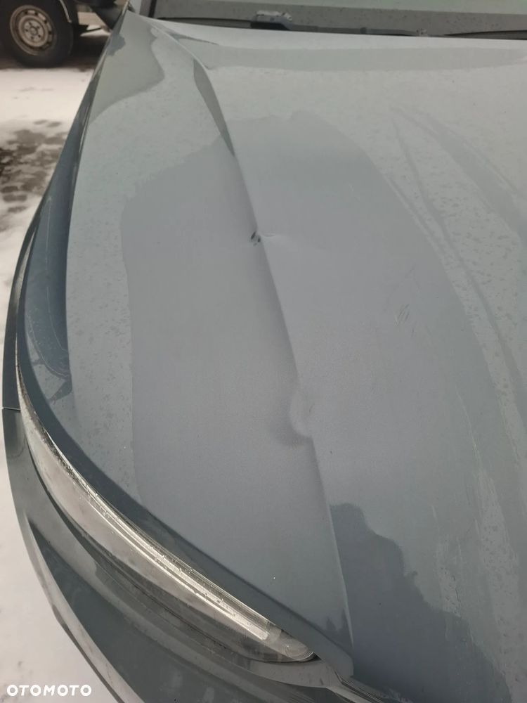 Volvo XC40 Zderzak przód 4 PDC kod lakieru 728 - 21