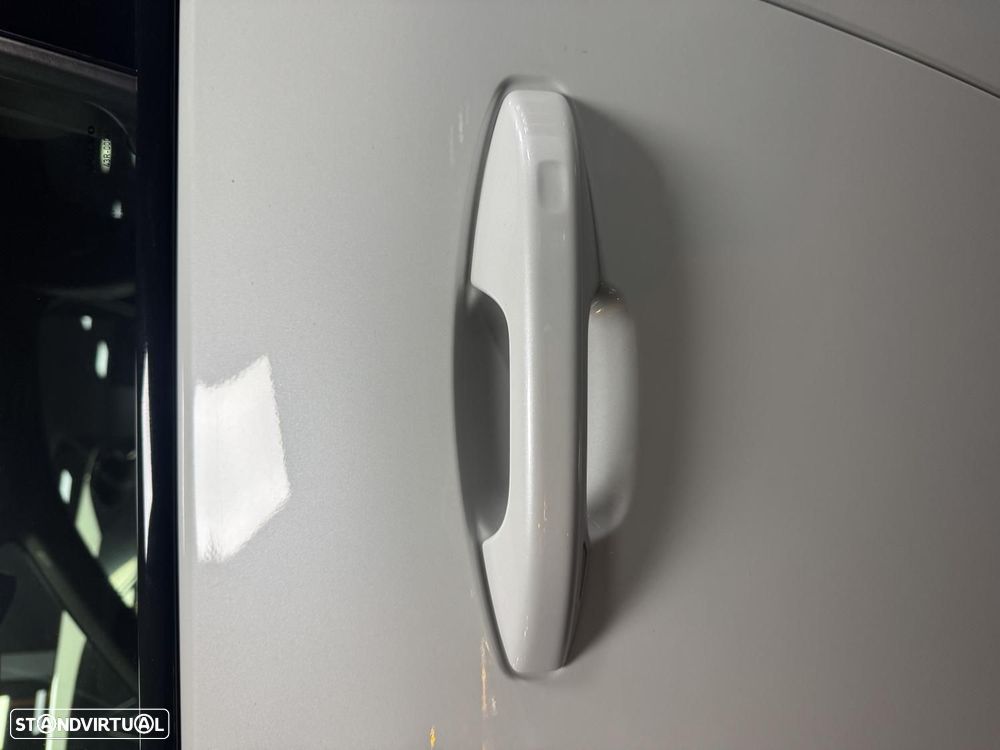 Volvo XC 40 1.5 T2 Momentum Plus - 35