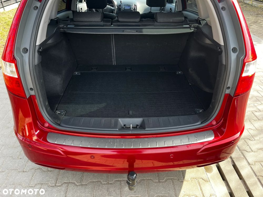Hyundai i30 i30cw 1.6 CRDi Edition 20 - 23