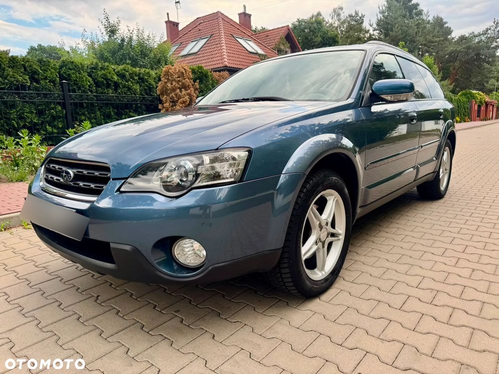 Subaru Outback 3.0 H6 - 6