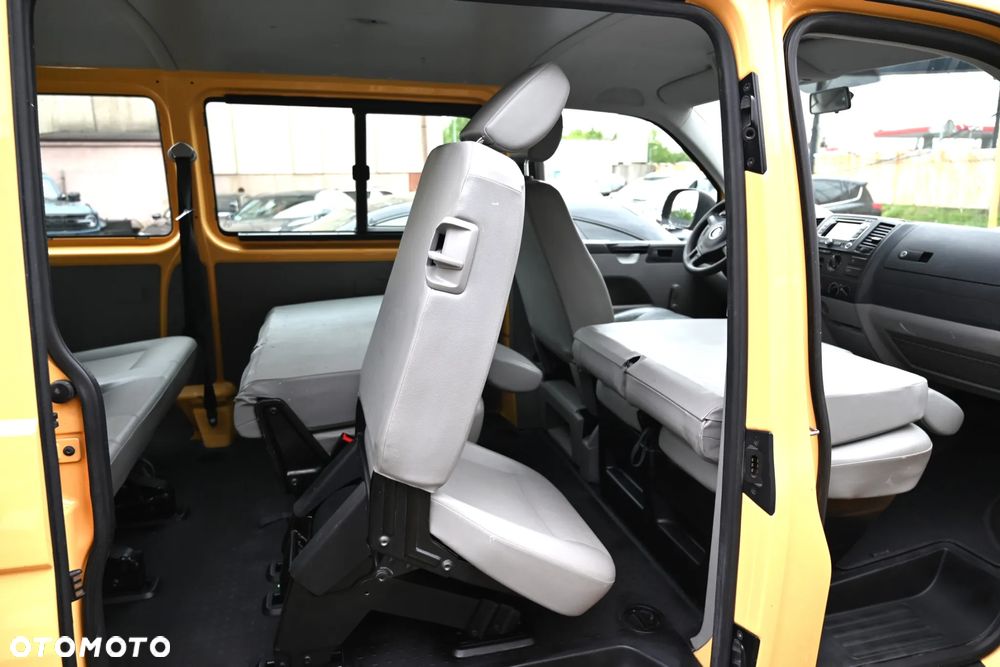Volkswagen Transporter - 21