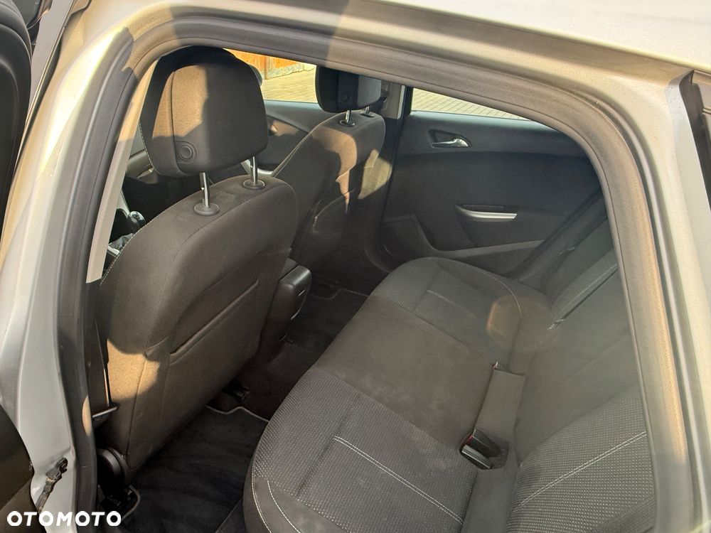 Opel Astra 1.6 Cosmo - 13