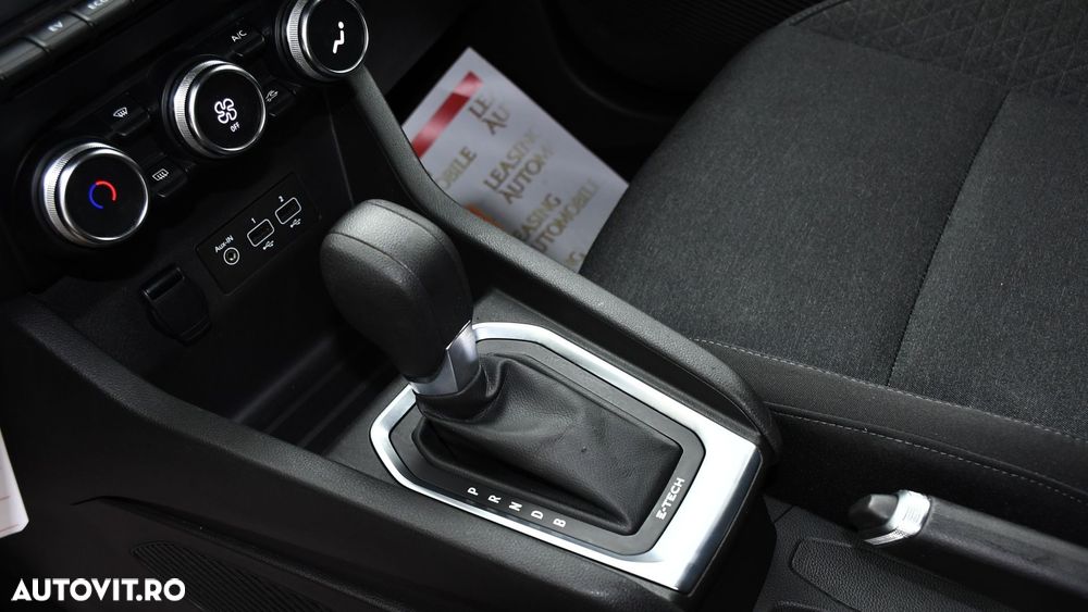 Renault Clio E-TECH 140 BUSINESS EDITION - 13