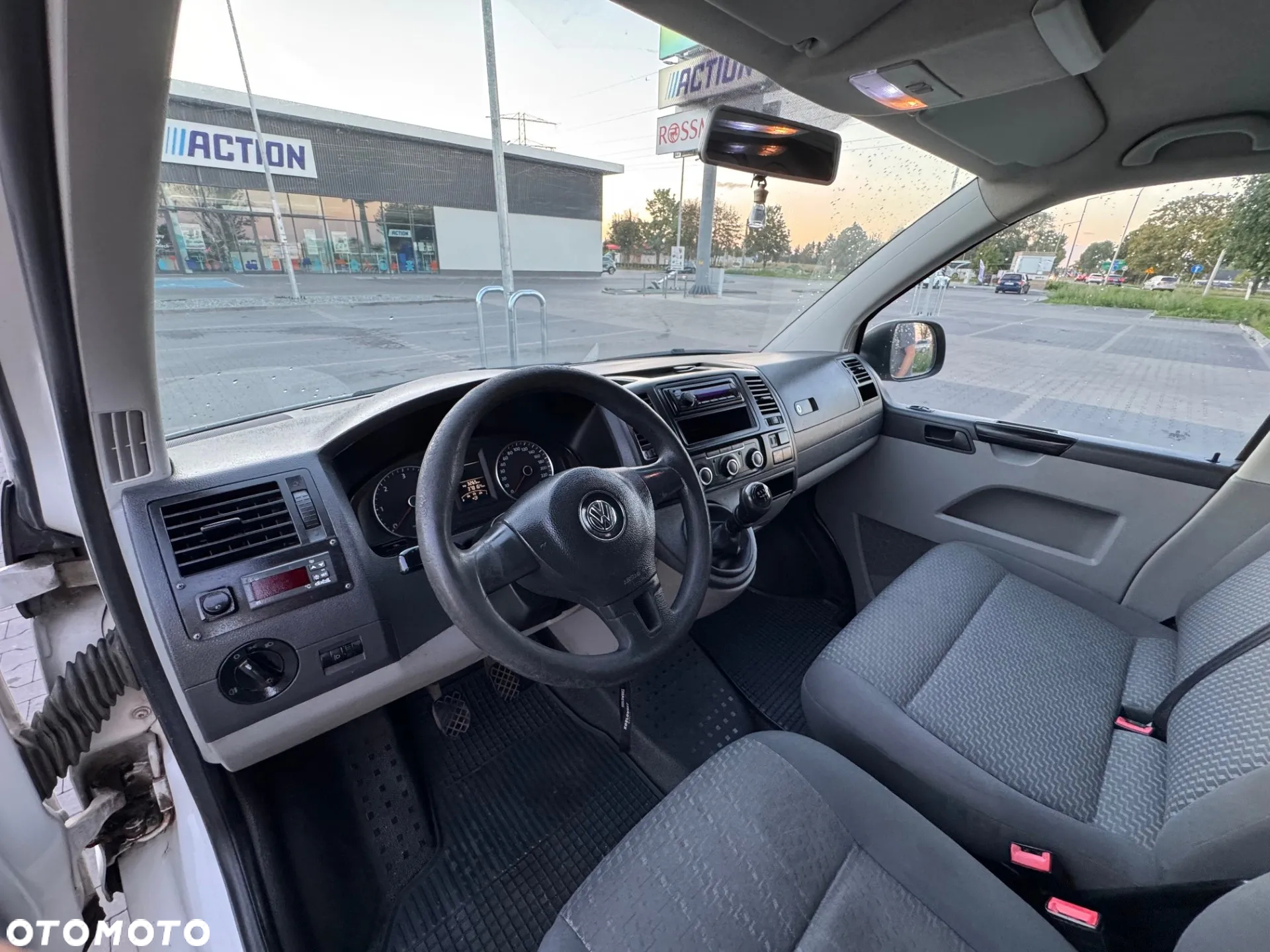 Volkswagen Transporter T5 TDI L1H1 - 12
