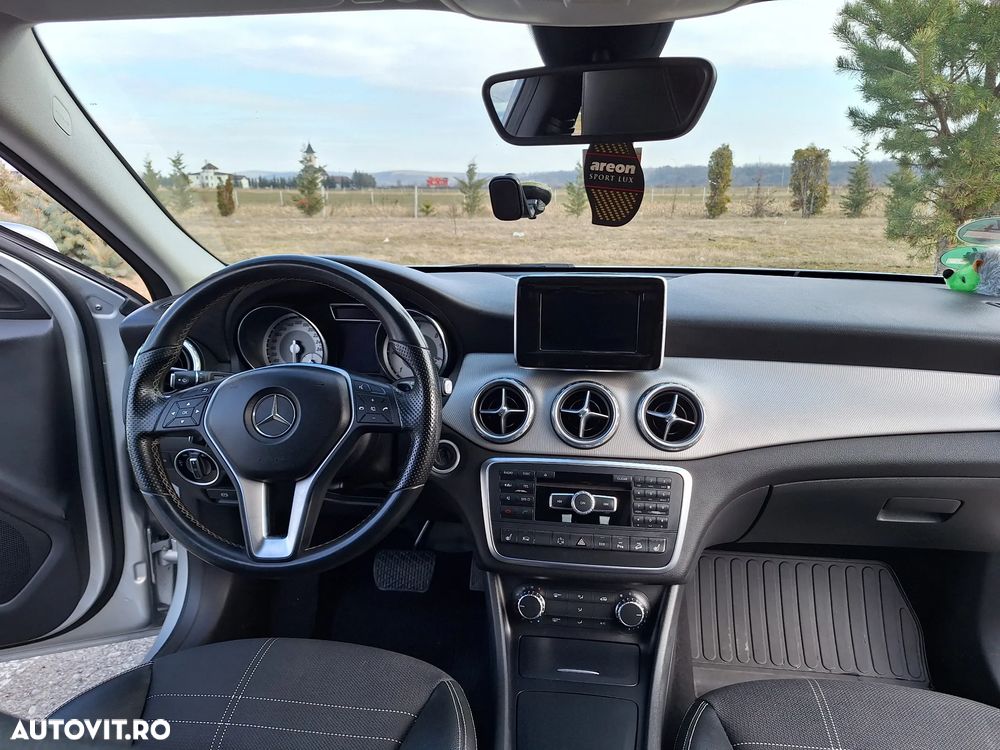 Mercedes-Benz GLA 200 CDI 4MATIC Aut. - 9