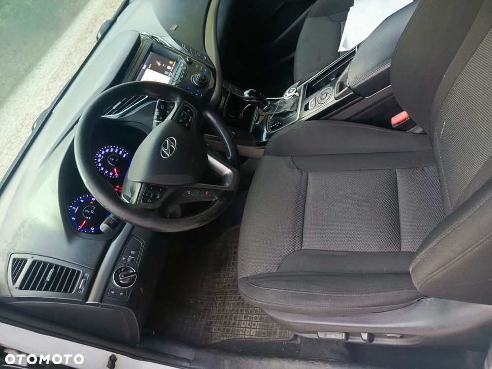 Hyundai i40 1.7 CRDi Comfort DCT - 8