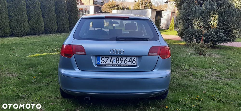 Audi A3 Sportback - 8