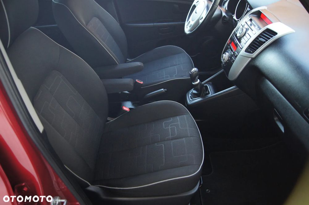 Kia Venga 1.4 CVVT Spirit - 17