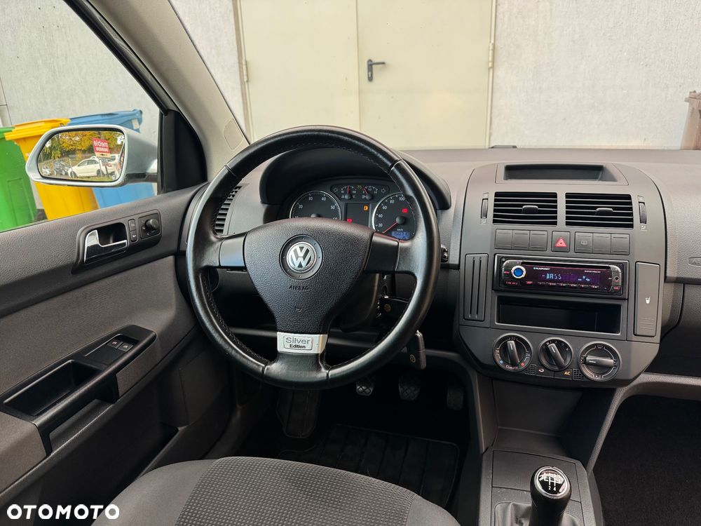 Volkswagen Polo - 6