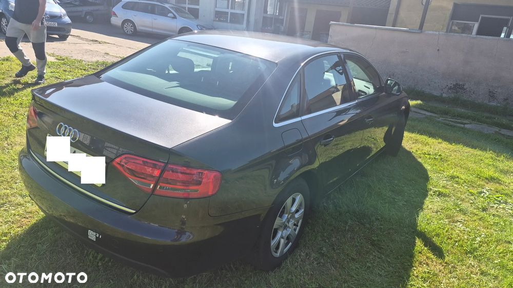 Audi A4 Limousine - 6