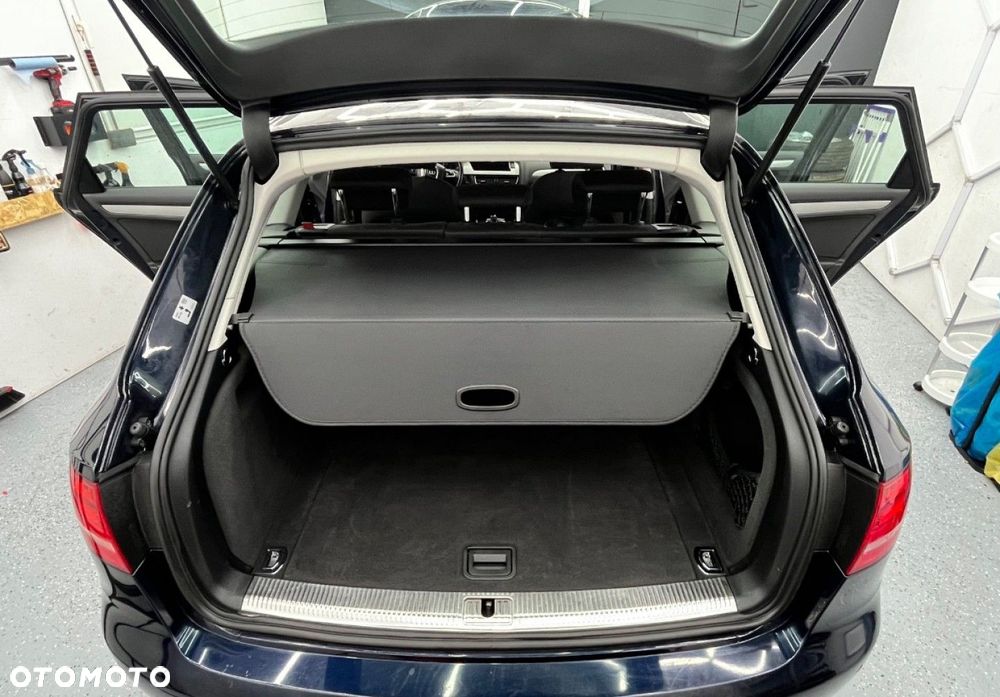Audi A4 Avant - 33