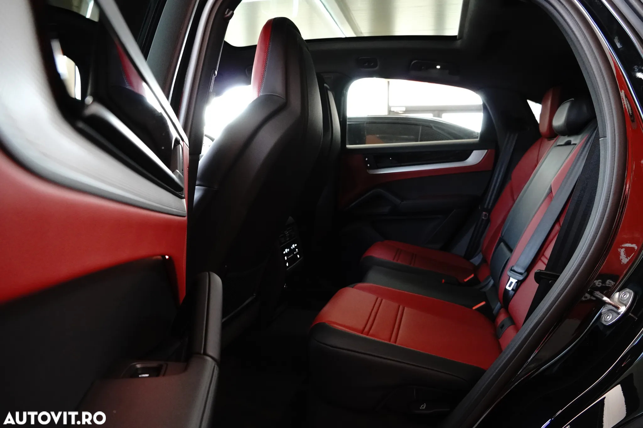 Porsche Cayenne - 13