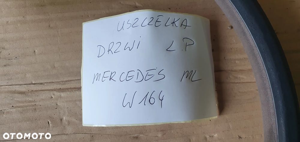 Uszczelka drzwi lewy przód Mercedes ML W164 A1646900198 - 8