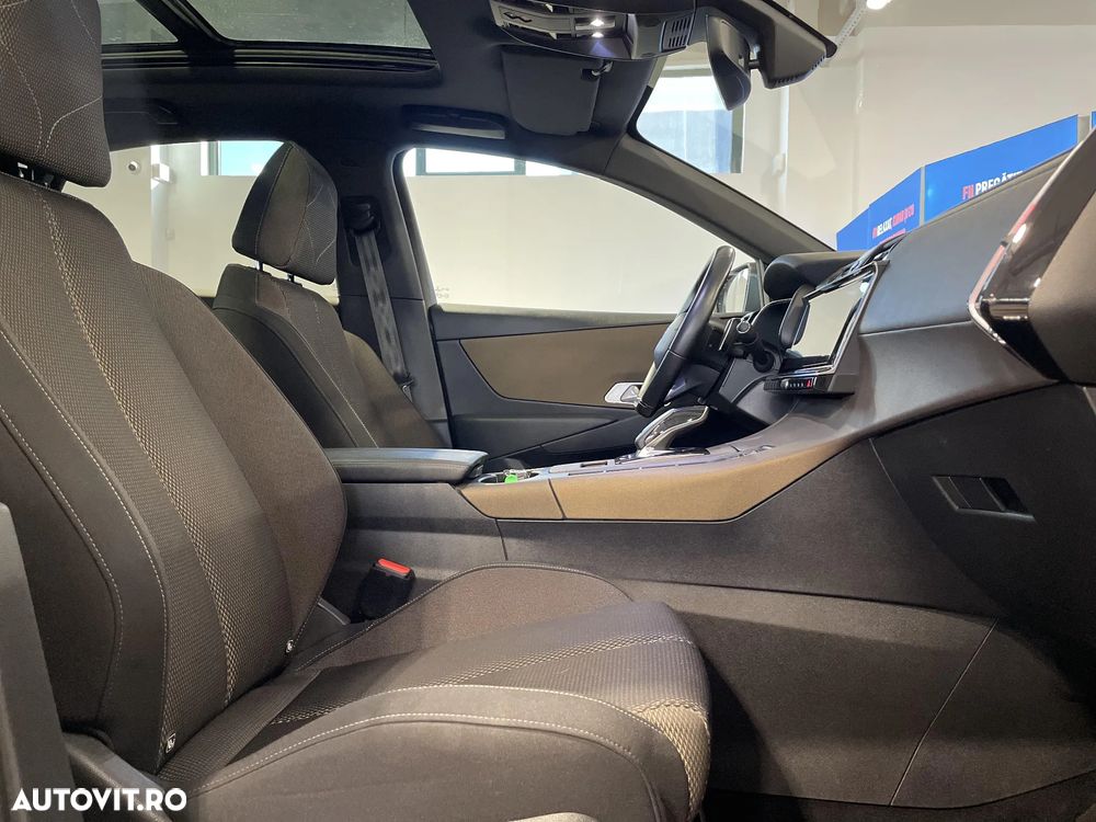 DS Automobiles DS 7 Crossback - 11