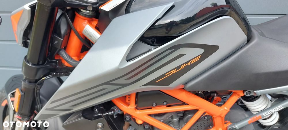 KTM Duke 125 - 9