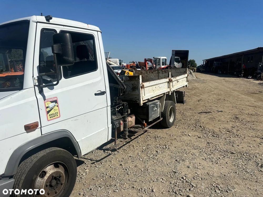 Mercedes-Benz Wywrotka Wywrot Kiper HDS MERCEDES Vario 814D Żuraw HDS HIAB - 3
