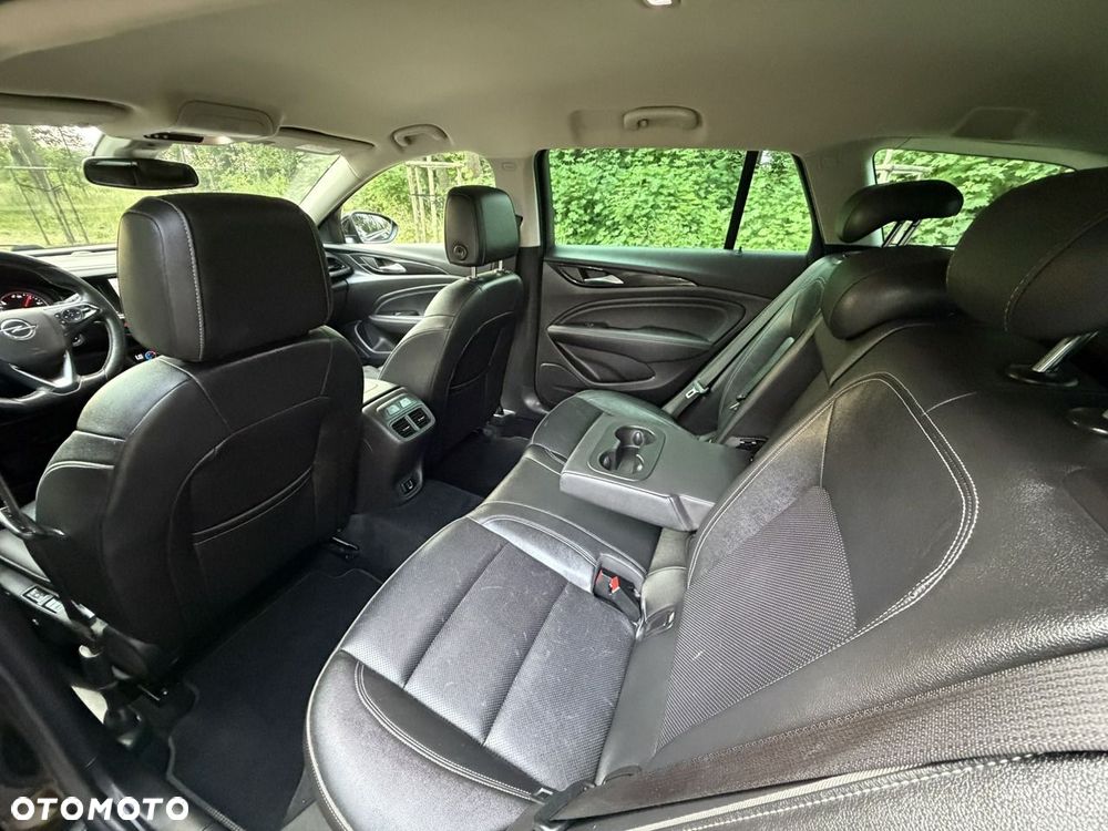 Opel Insignia - 22