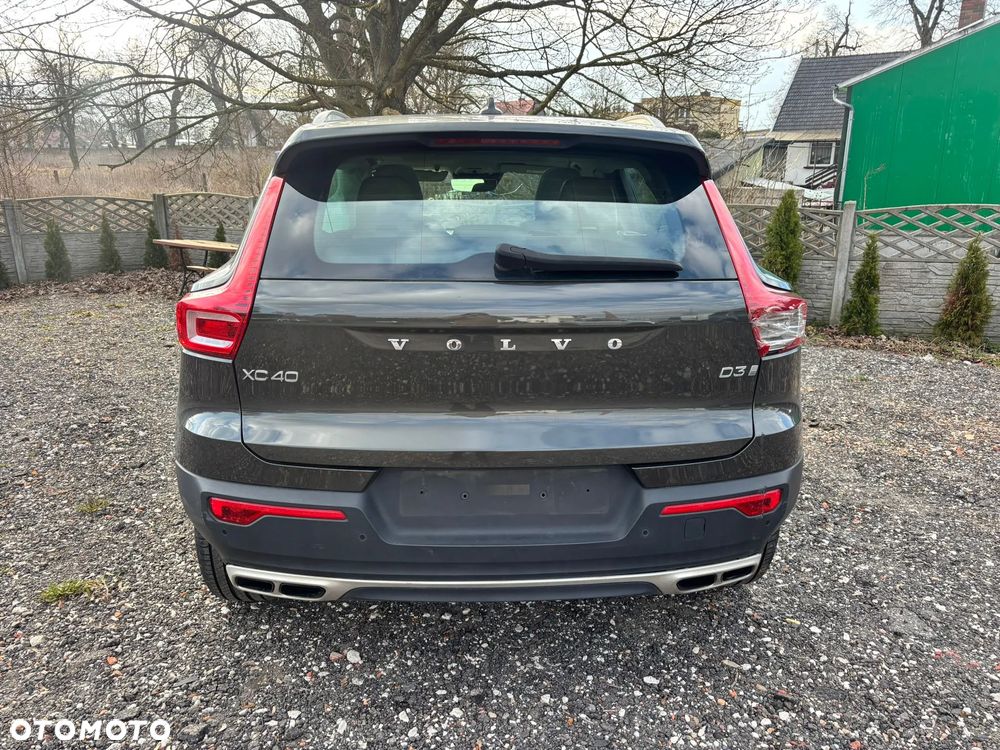 Volvo XC 40 D3 Momentum Pro - 5