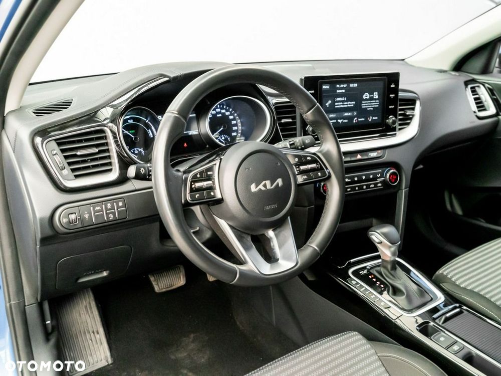 Kia Ceed 1.6 GDI PHEV L DCT - 23