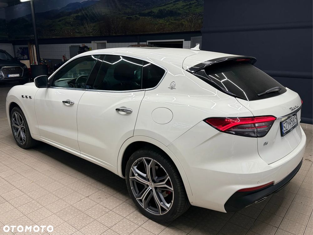 Maserati Levante Q4 GranSport - 18