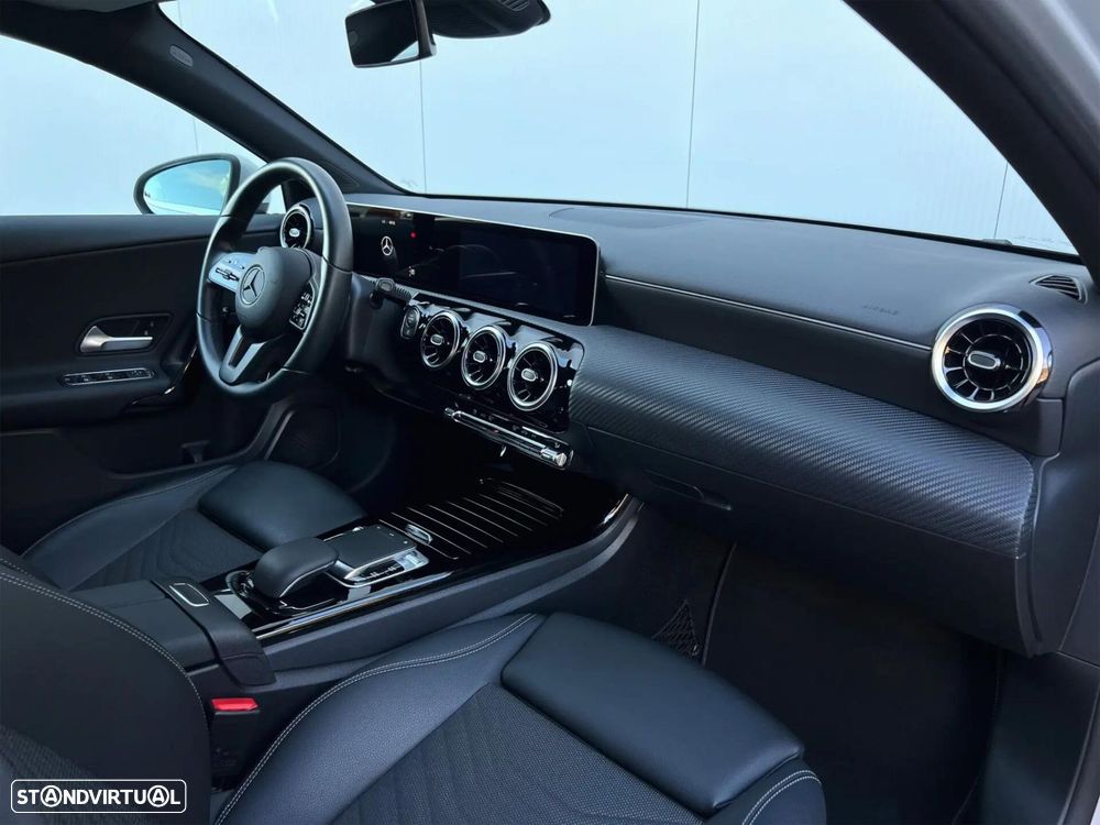Mercedes-Benz A 180 Limousine d Business Solutions Aut. - 25