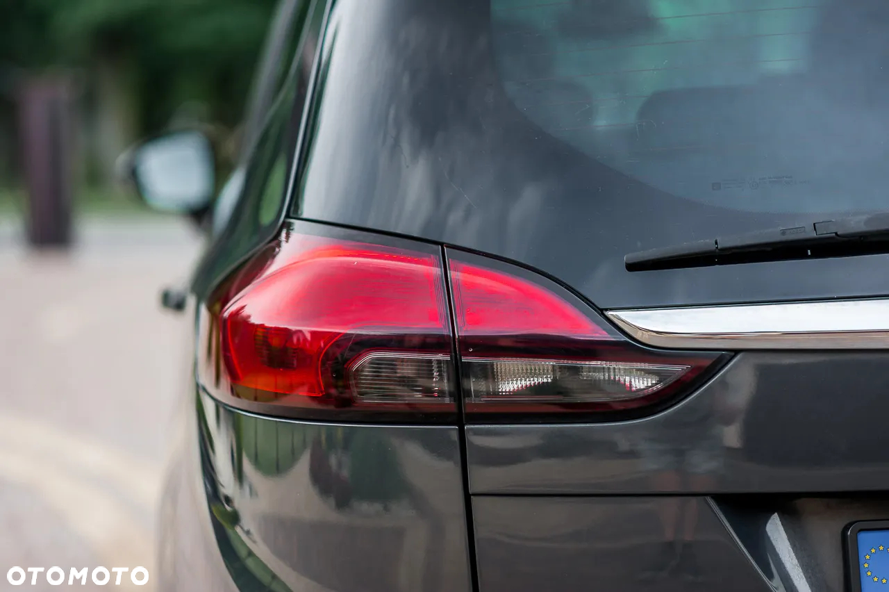 Opel Zafira 1.4 Turbo Edition - 9