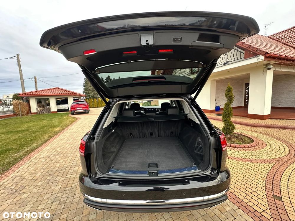 Volkswagen Touareg - 13