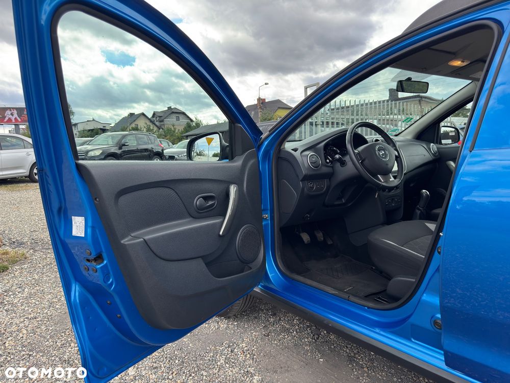 Dacia Sandero 0.9 TCe SL Celebration S&S - 13