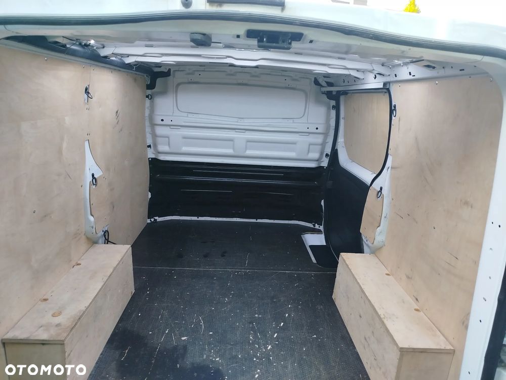 Renault Trafic - 17