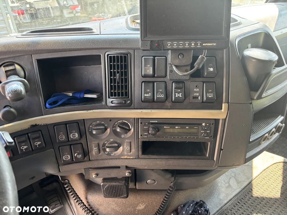 Volvo FH 460 8x4 Asenizacyjny specjalny 25 m3 - 8