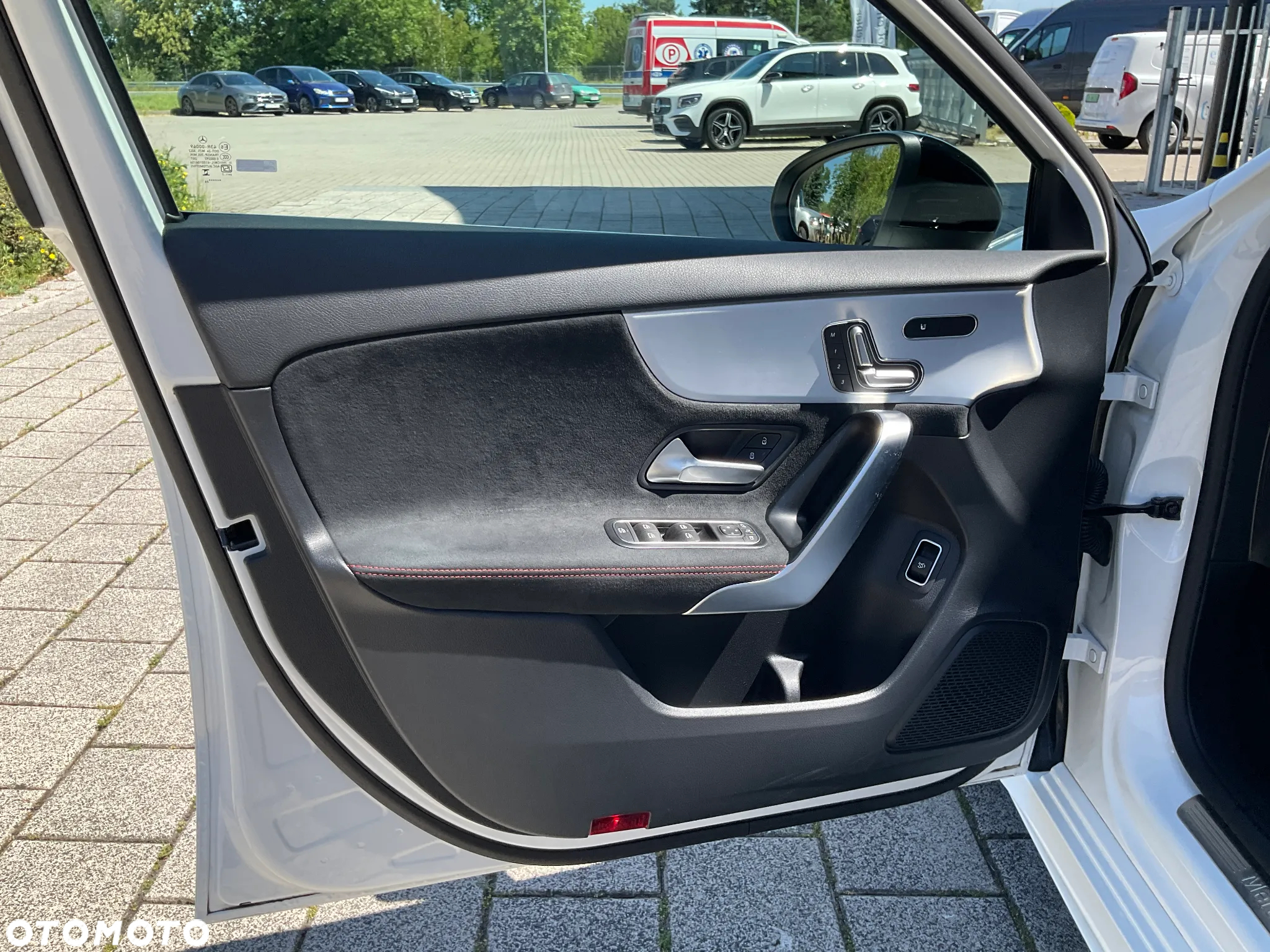 Mercedes-Benz Klasa A 200 d AMG Line 8G-DCT - 9