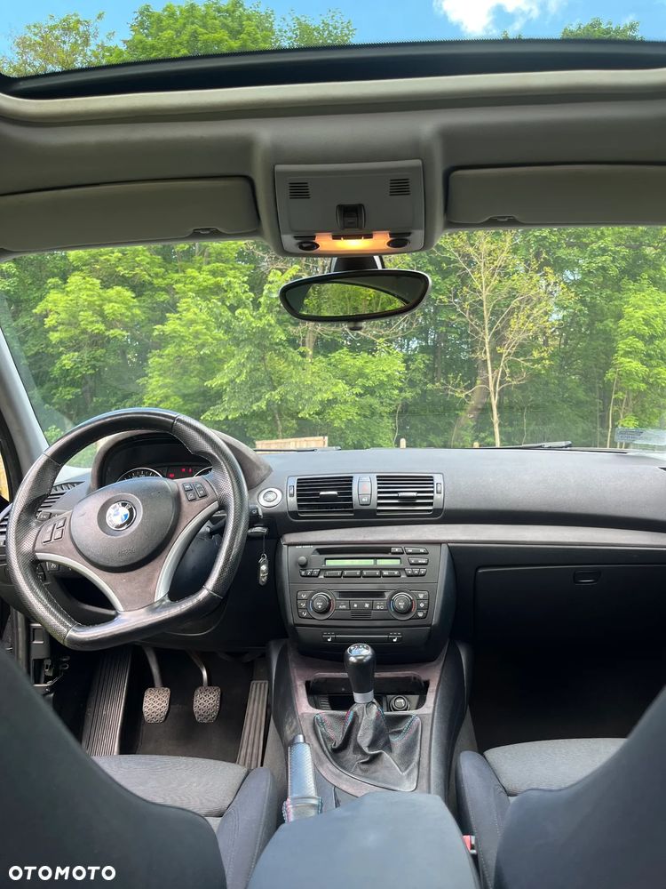 BMW Seria 1 120i - 12
